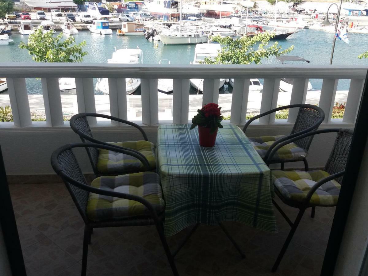 Apartmani Marta Marina Extérieur photo